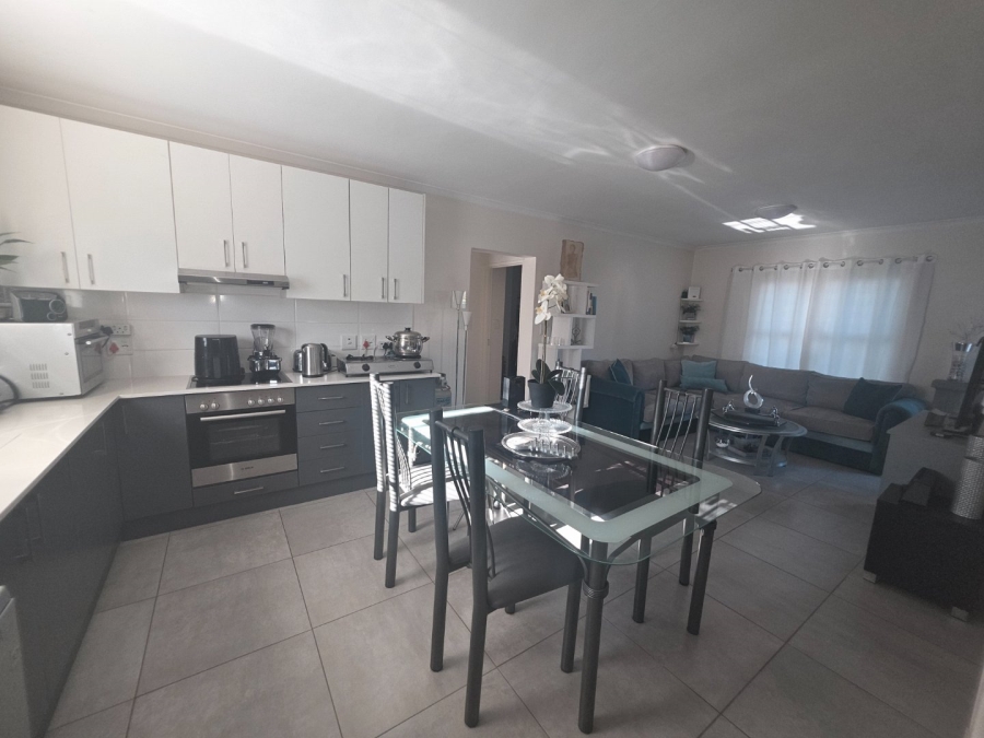 3 Bedroom Property for Sale in Parklands Western Cape